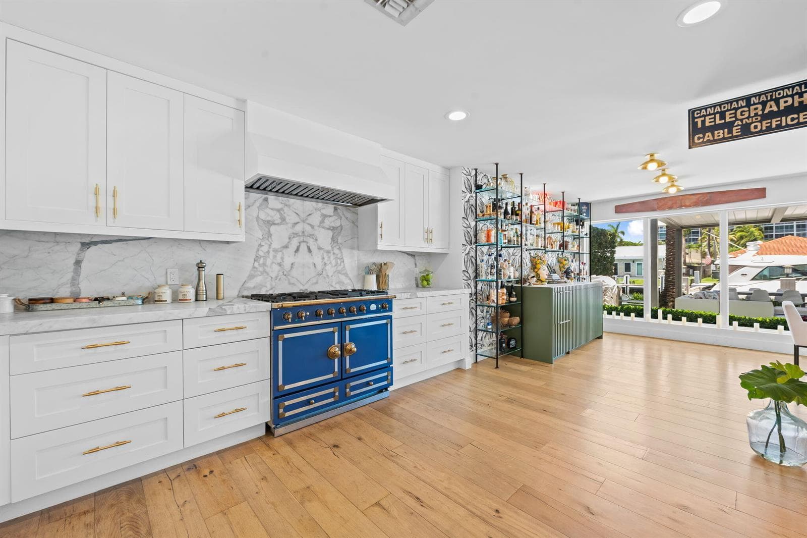 3051 NE 46th Street photo 18