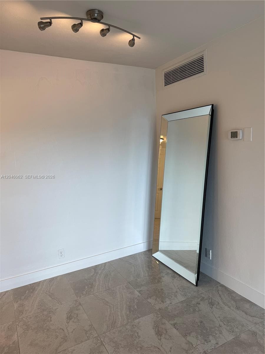 880 NE 69th St 5Q photo 13