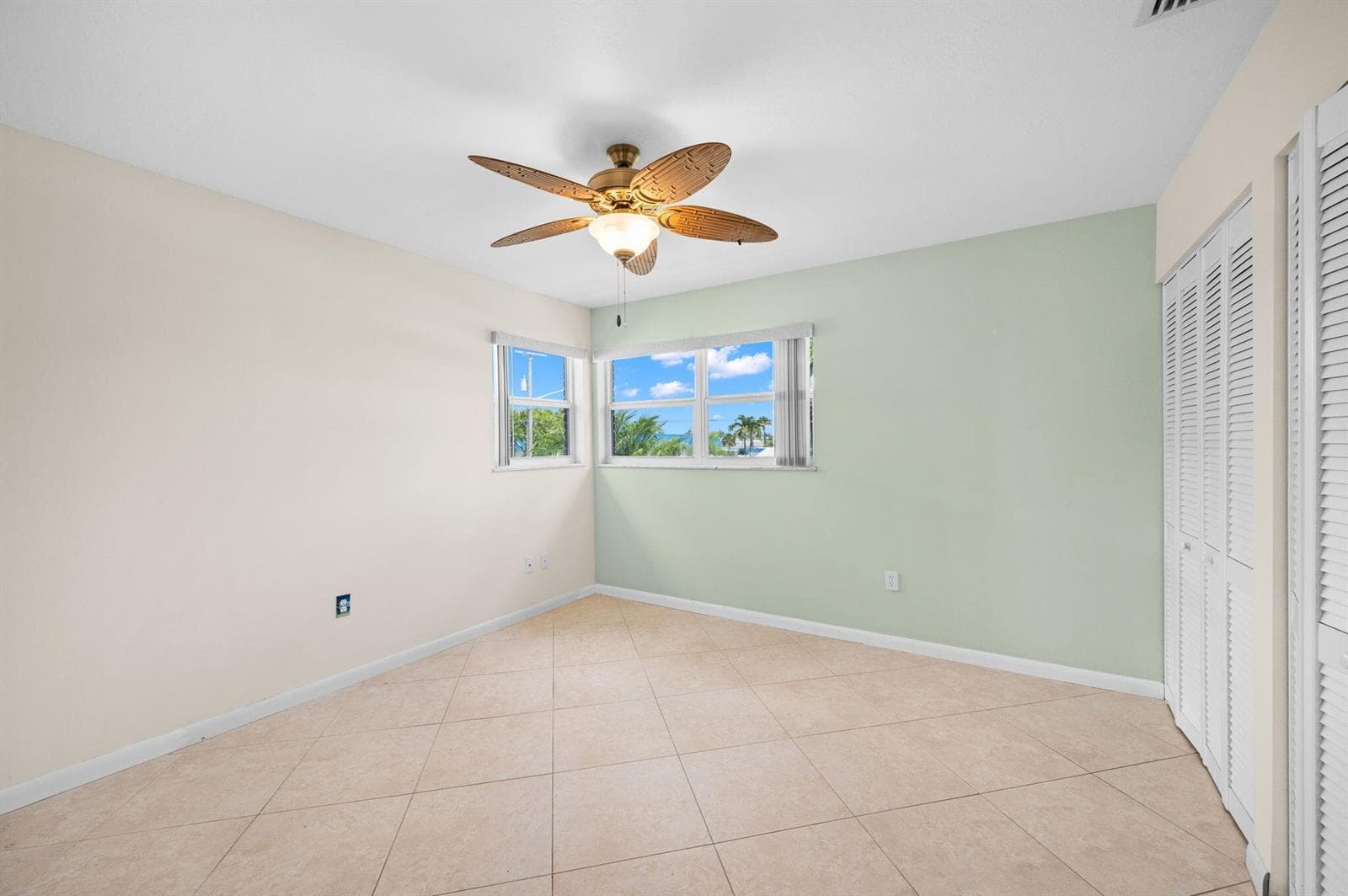 1153 Bayshore Drive 205 photo 10