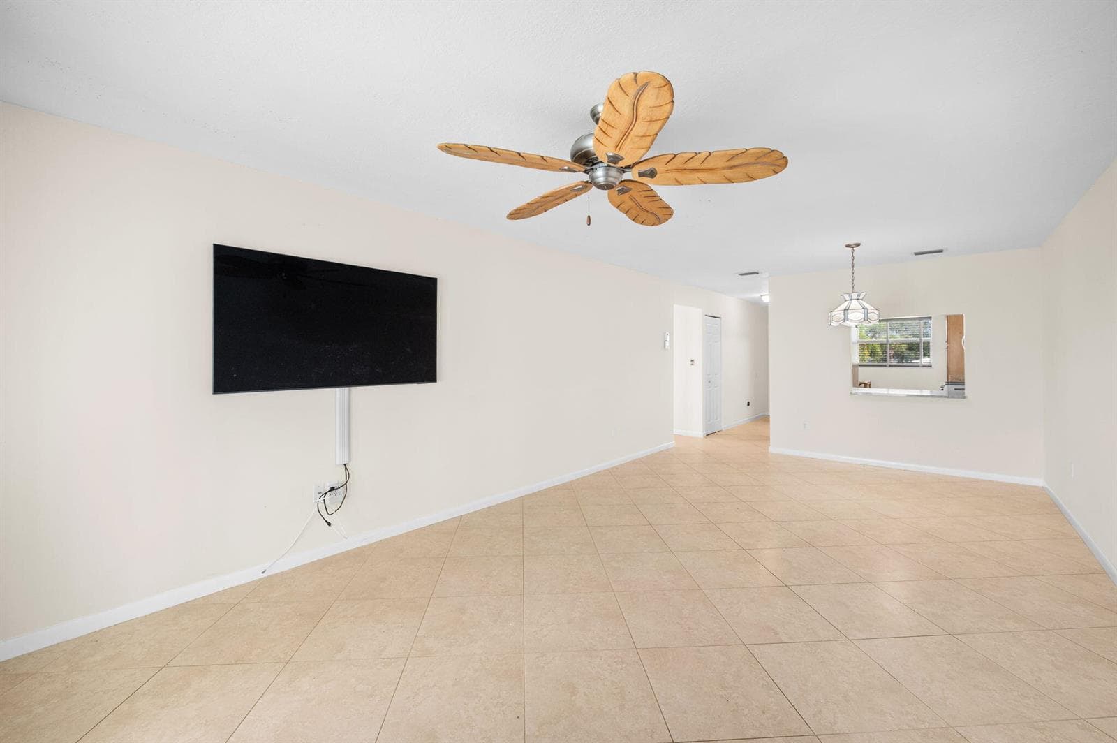 1153 Bayshore Drive 205 photo 8
