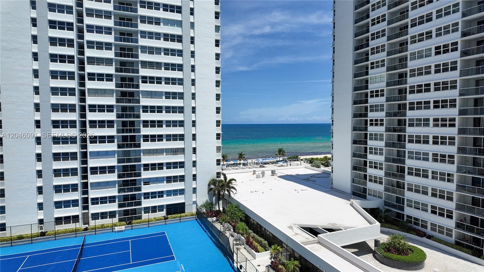 1880 S Ocean Dr 807 photo 4
