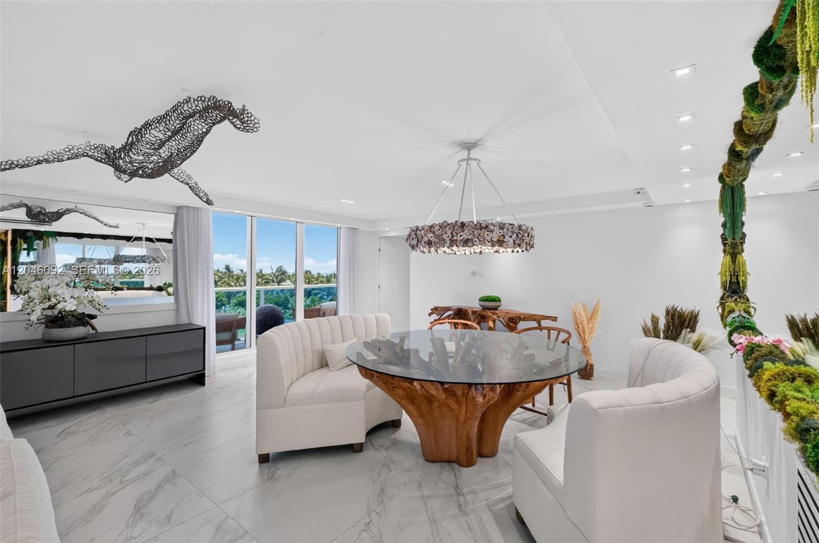 2301 Collins Ave 440-443 photo 8
