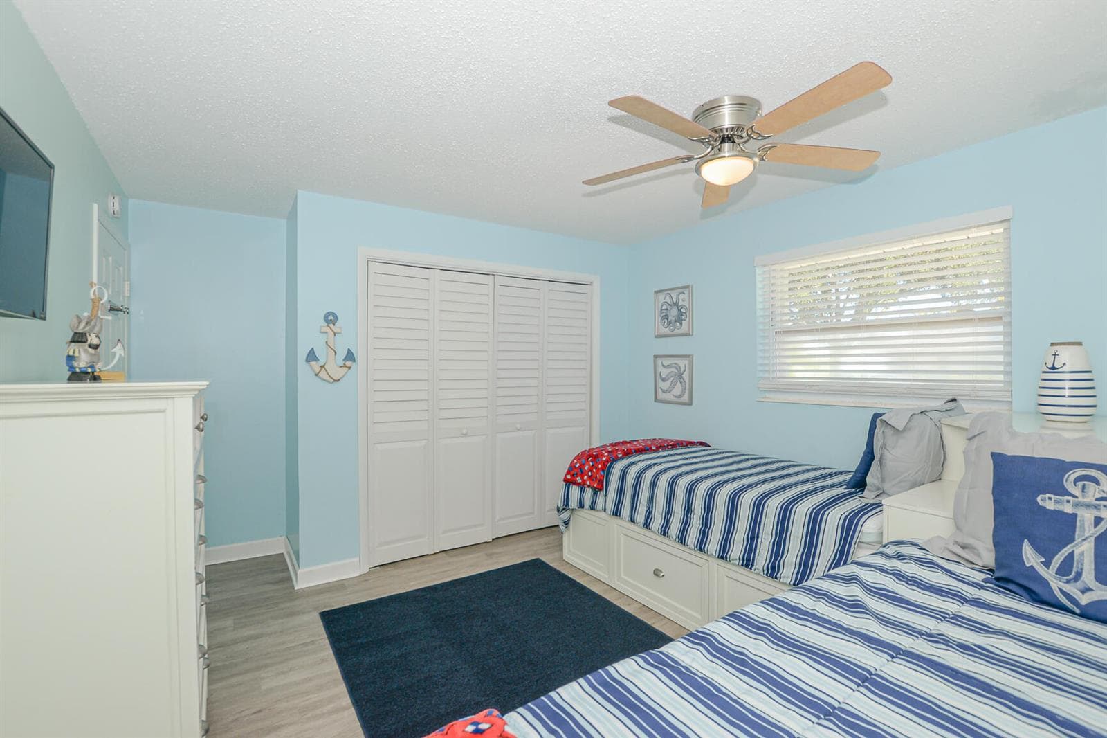 110 SW Hideaway Place photo 17