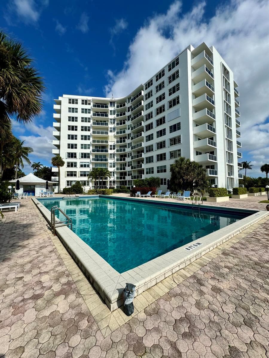 2800 N Flagler Drive 410 photo 6