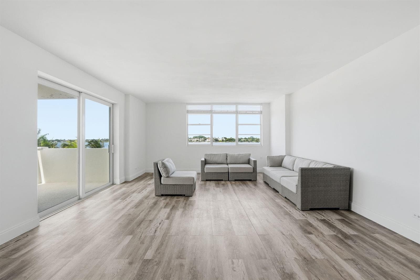 2800 N Flagler Drive 410 photo 9