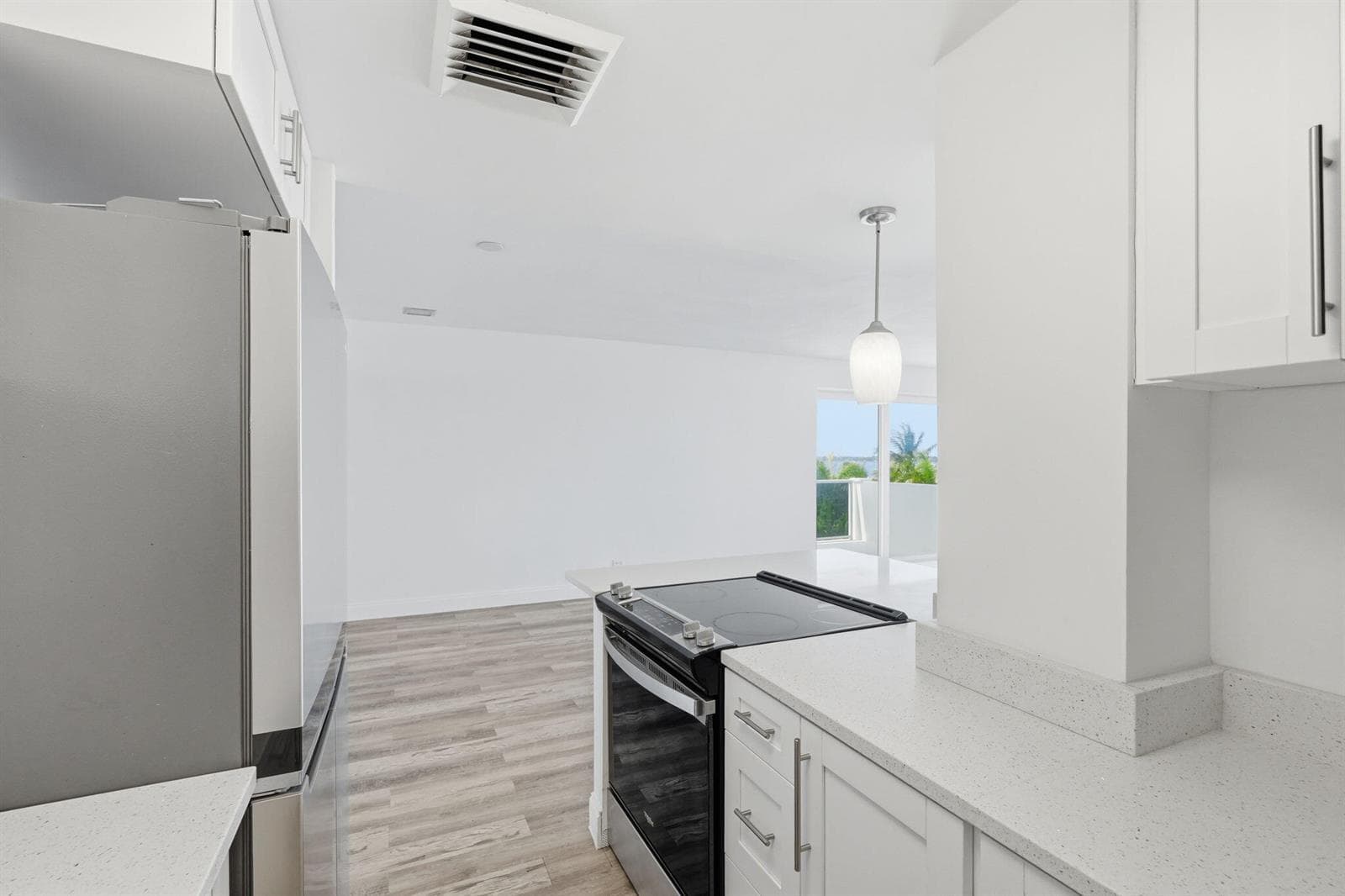 2800 N Flagler Drive 410 photo 18