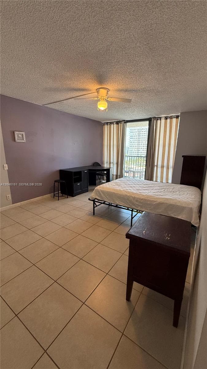 2049 S Ocean Dr 1004 photo 3