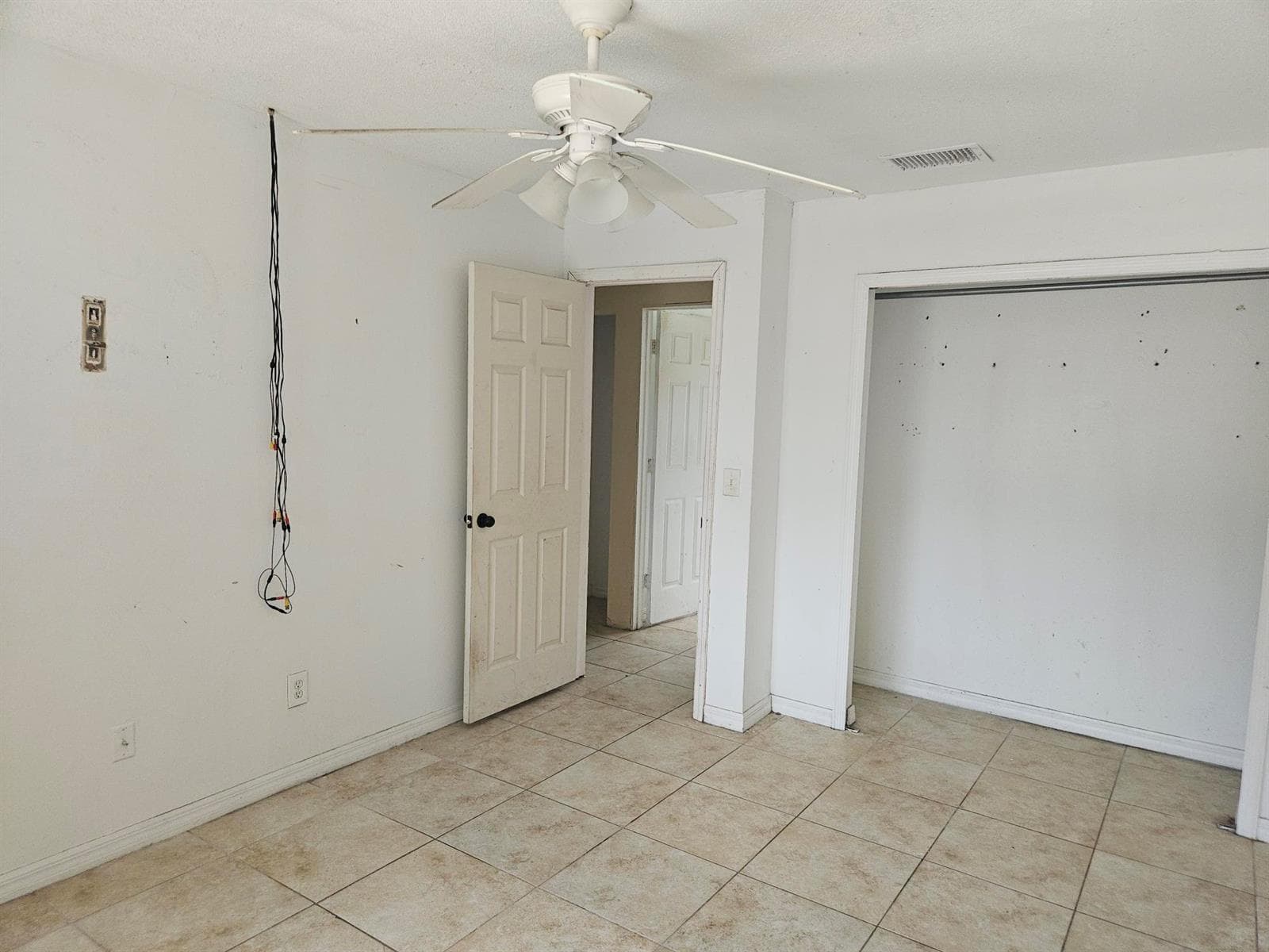 252 SW Cherryhill Road photo 14