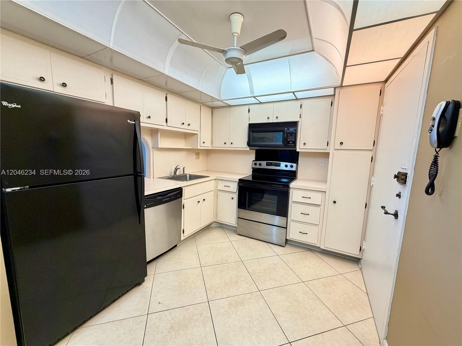 1600 S Ocean Dr 8I photo 17