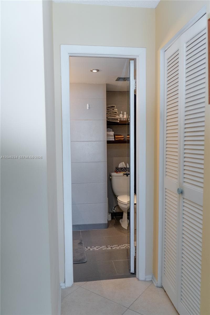 1600 S Ocean Dr 8I photo 10