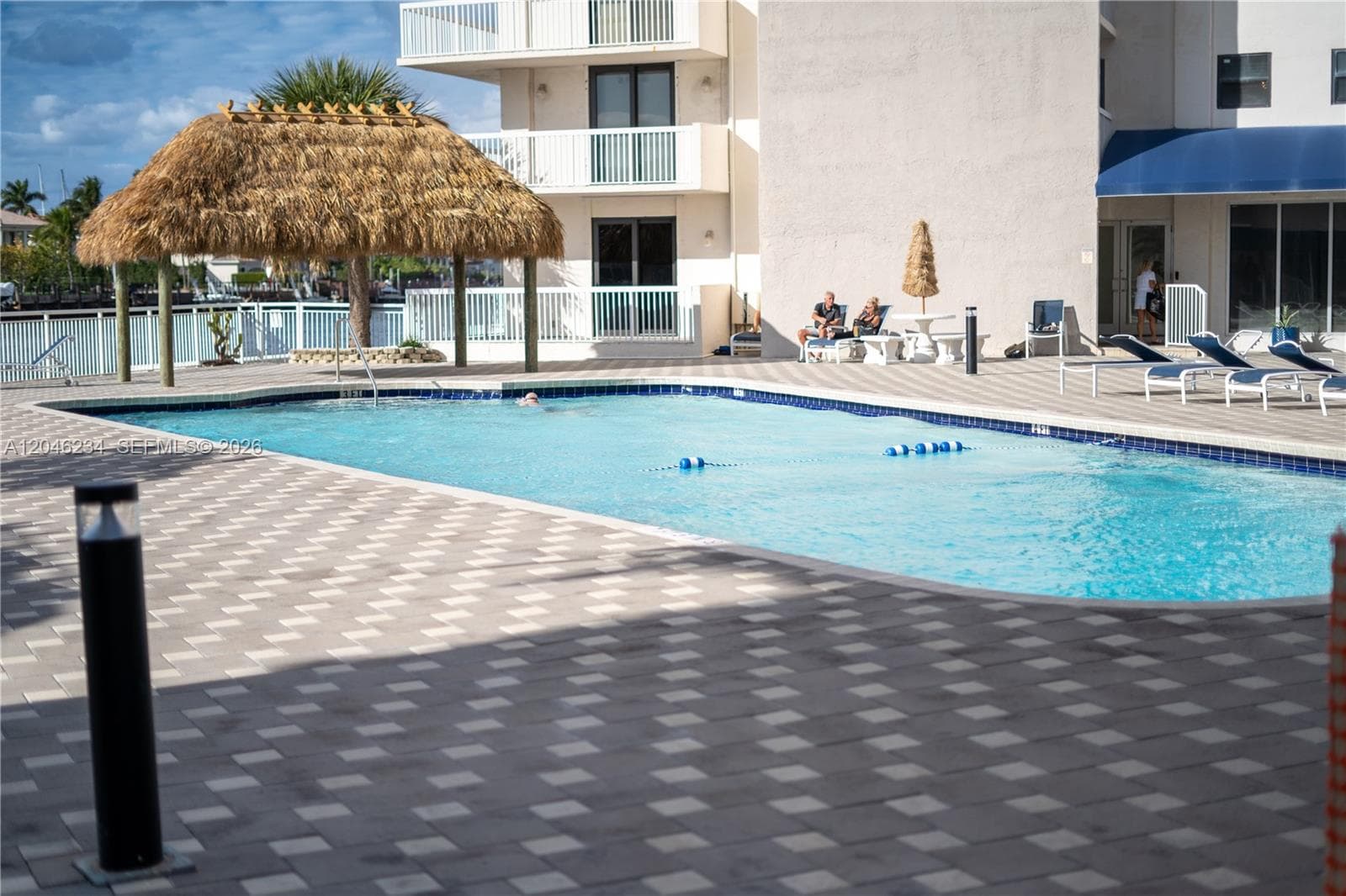 1600 S Ocean Dr 8I photo 25