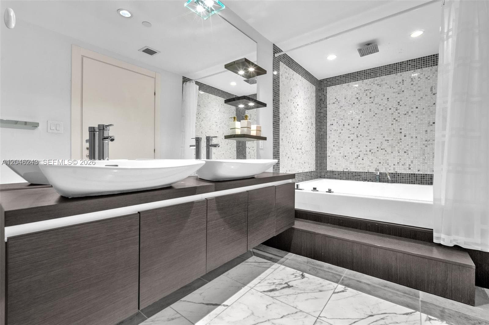 200 Biscayne Boulevard Way 509 photo 19