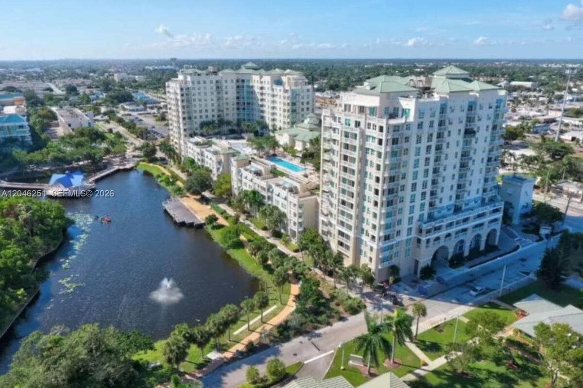 350 N Federal Hwy 1202 photo 5