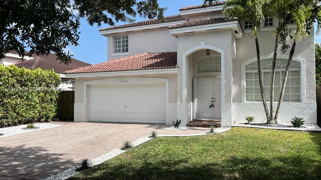 10240 SW 227th Ln photo 1