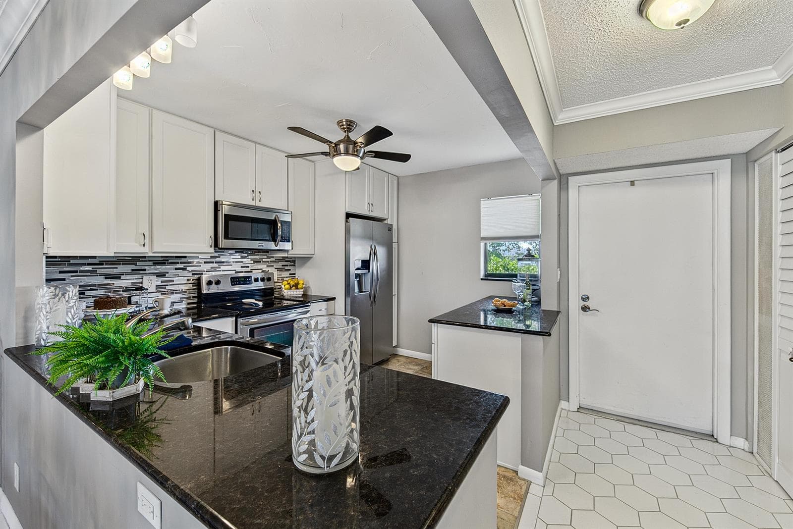4800 Bayview Drive 402 photo 17