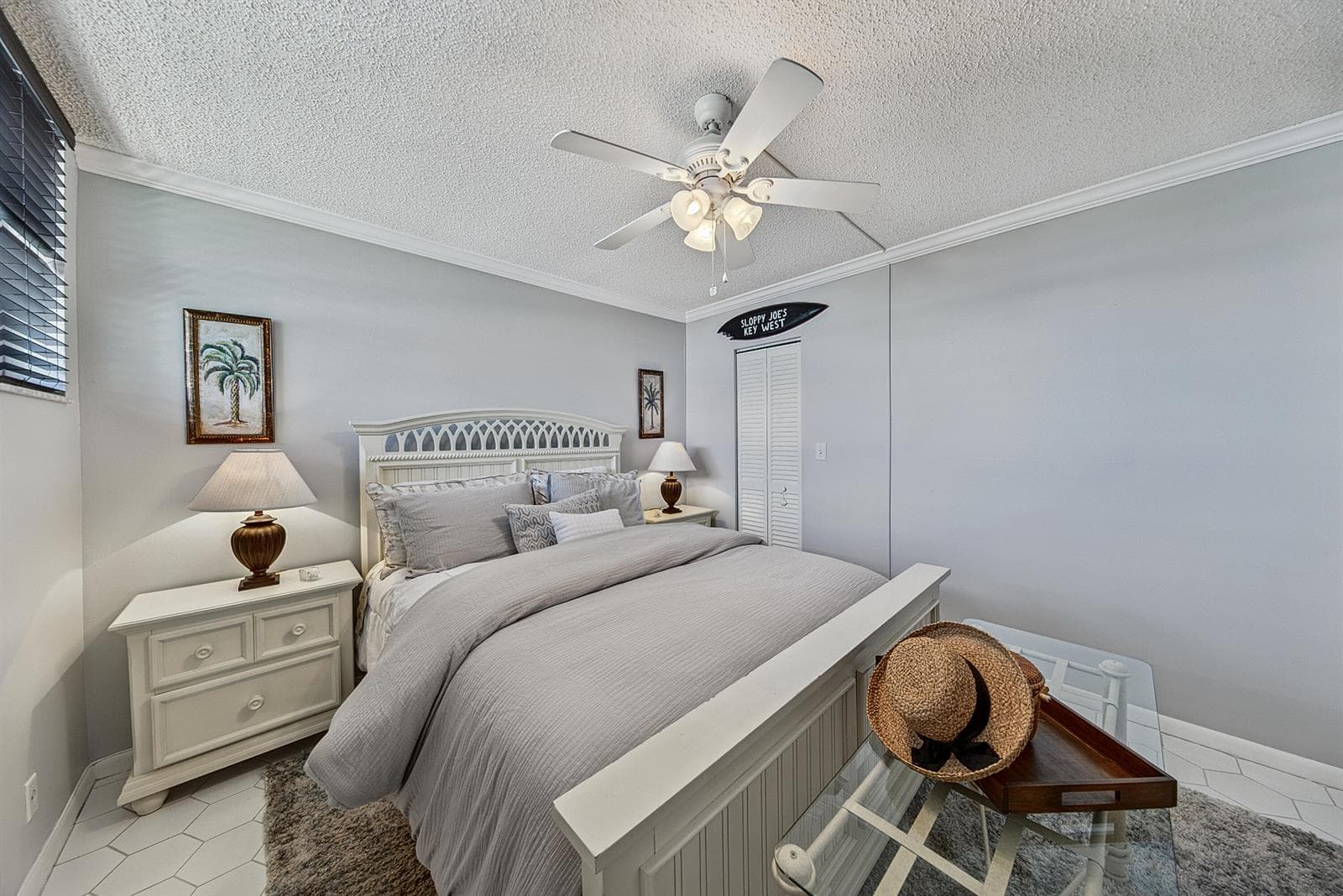 4800 Bayview Drive 402 photo 12