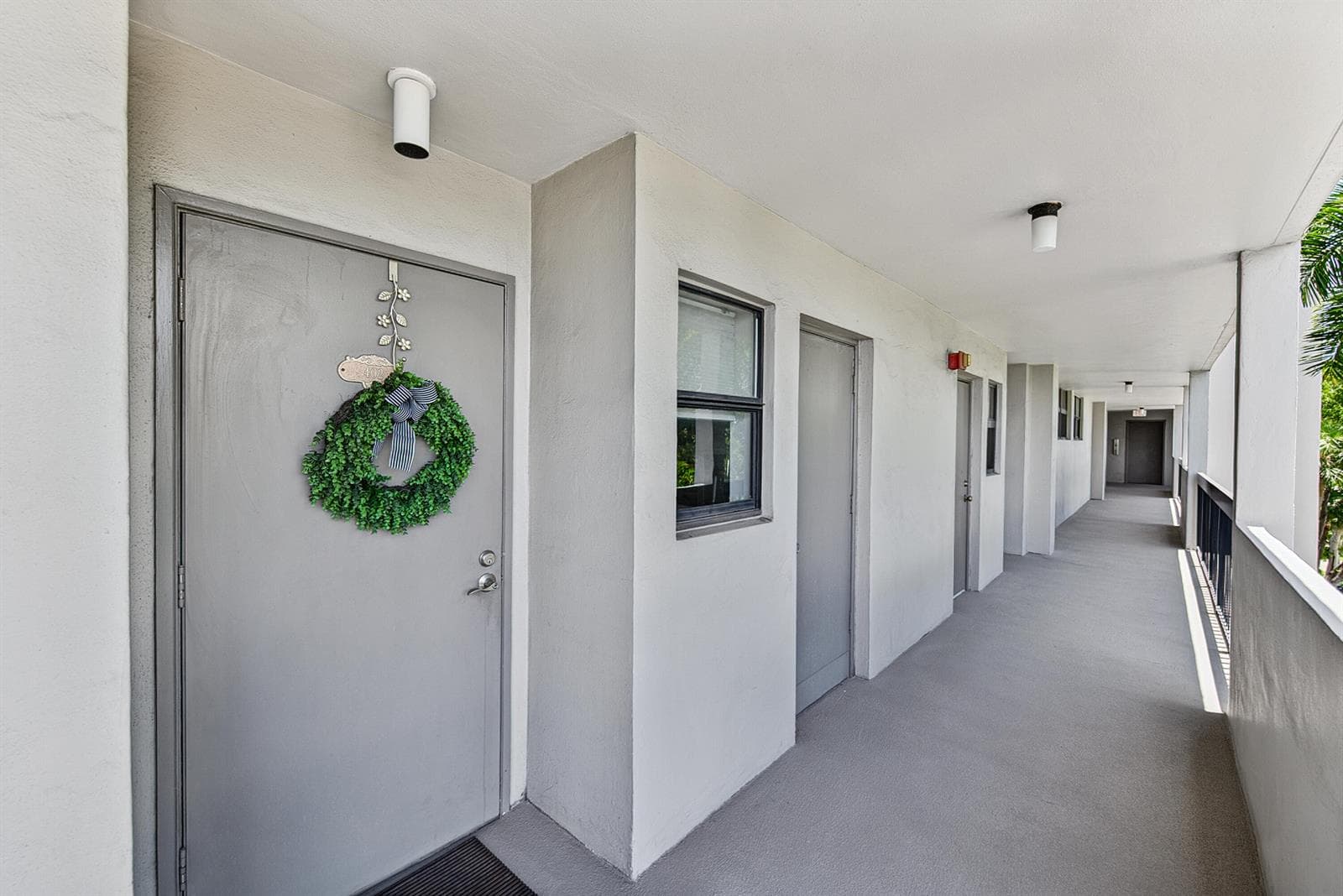 4800 Bayview Drive 402 photo 21