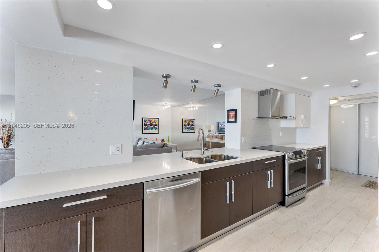 5100 N Ocean Blvd 916 photo 14