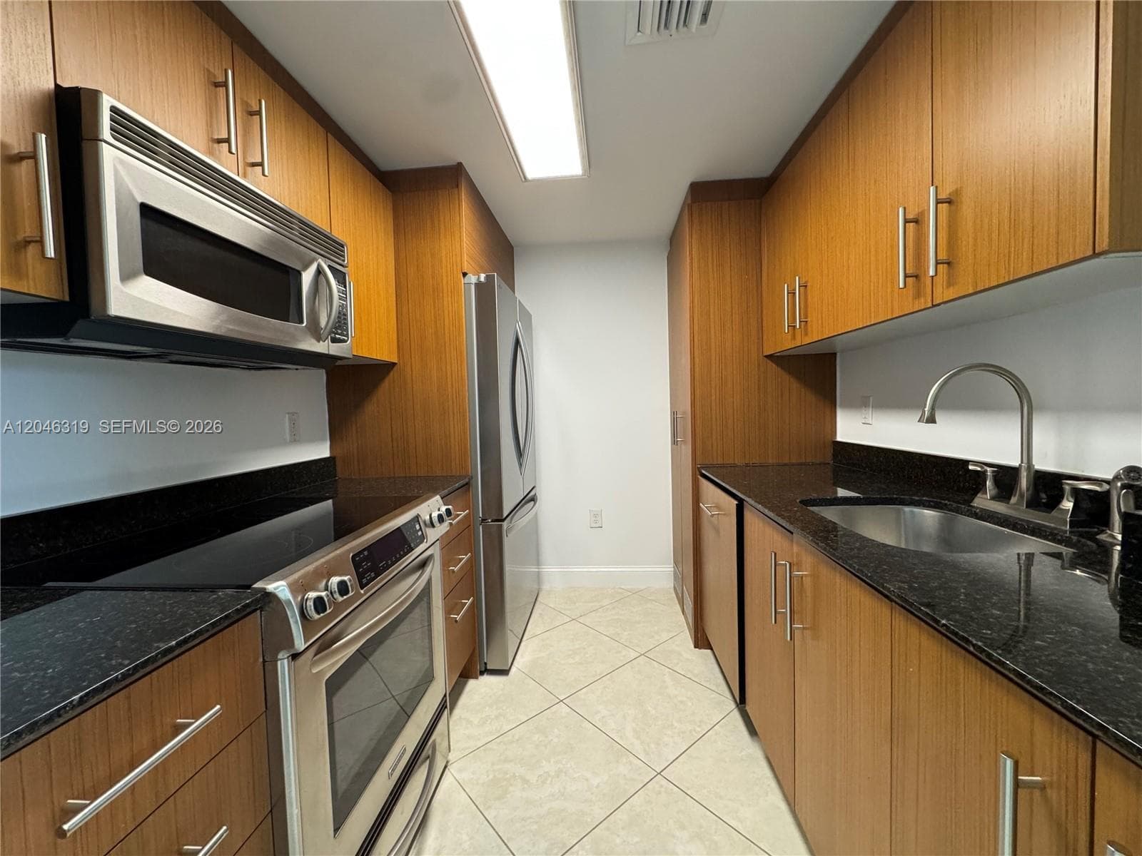 10275 Collins Ave 318 photo 10
