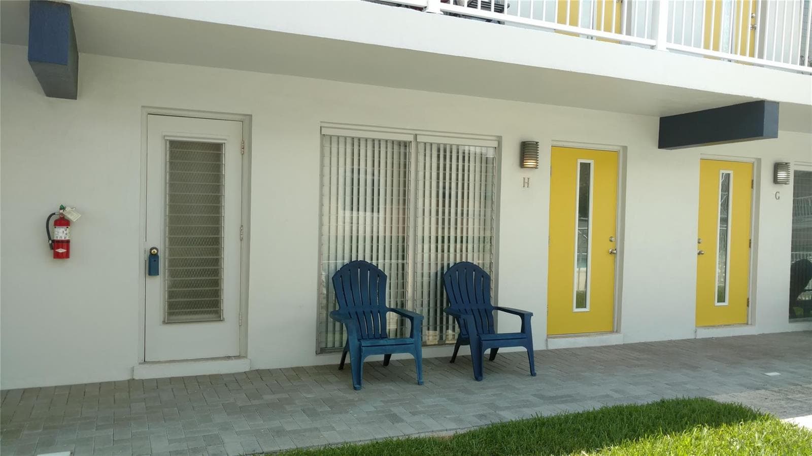1354 Bayview Drive Unit G photo 12