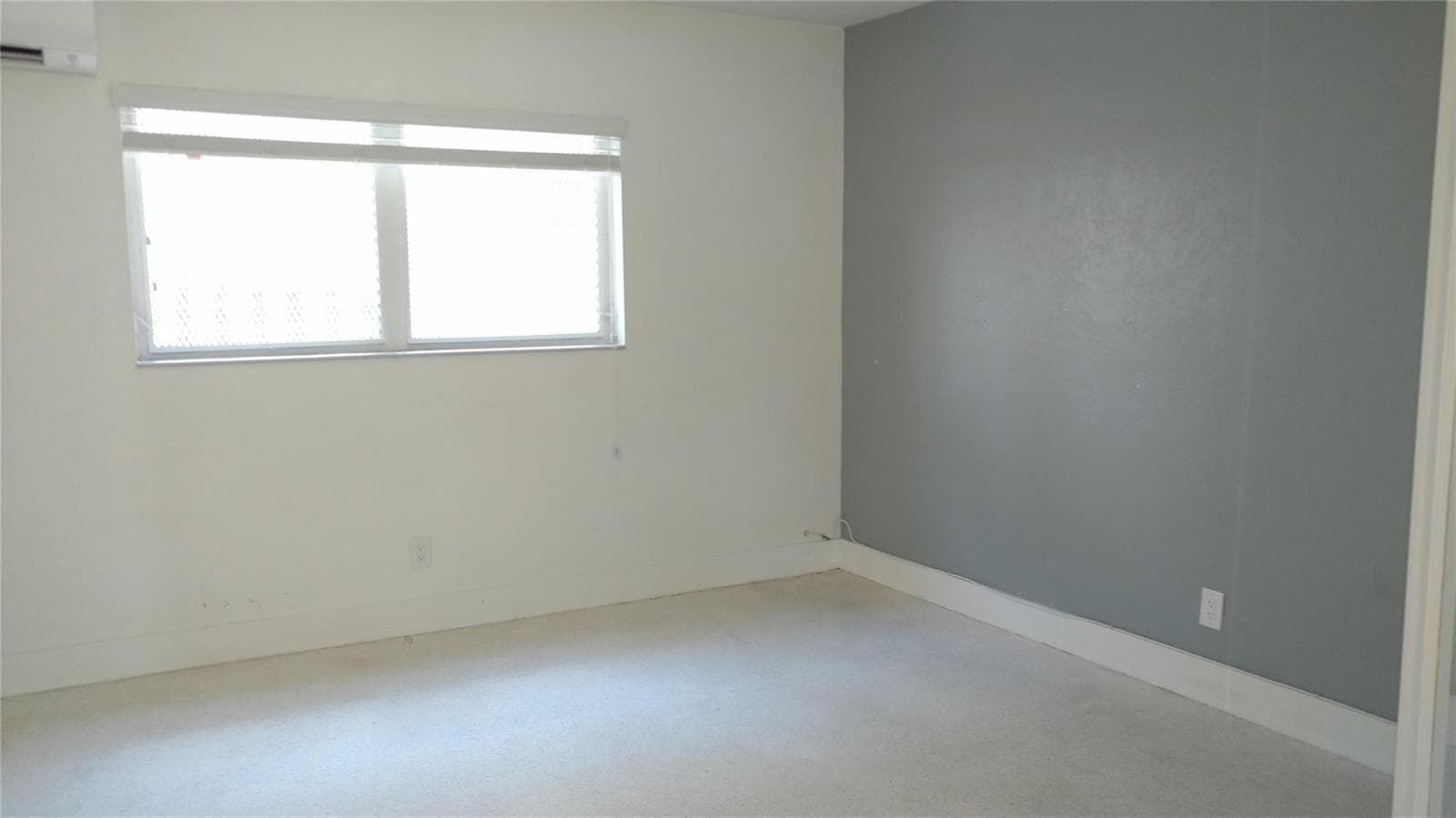 1354 Bayview Drive Unit G photo 7