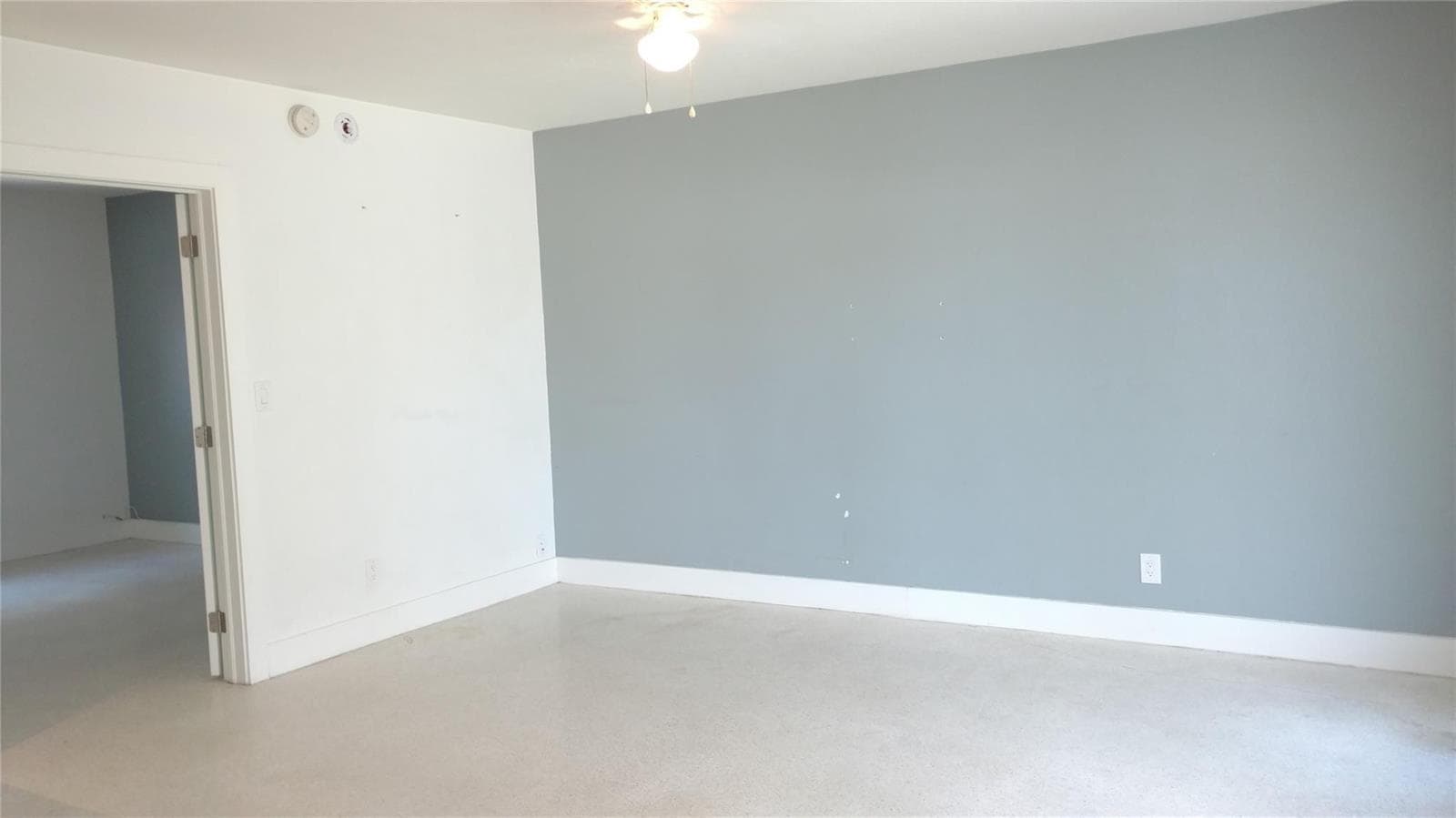 1354 Bayview Drive Unit G photo 5
