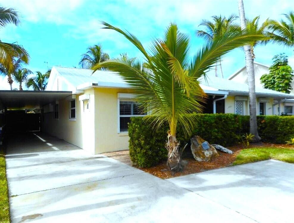 1903 Robalo Drive photo 1