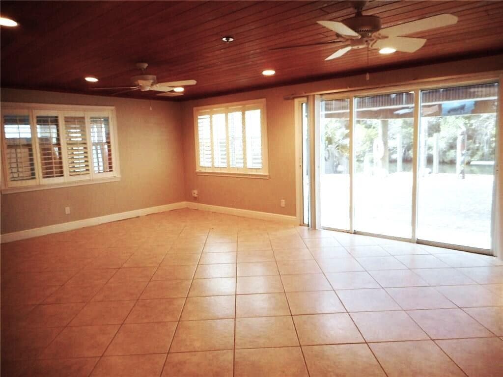 1903 Robalo Drive photo 5
