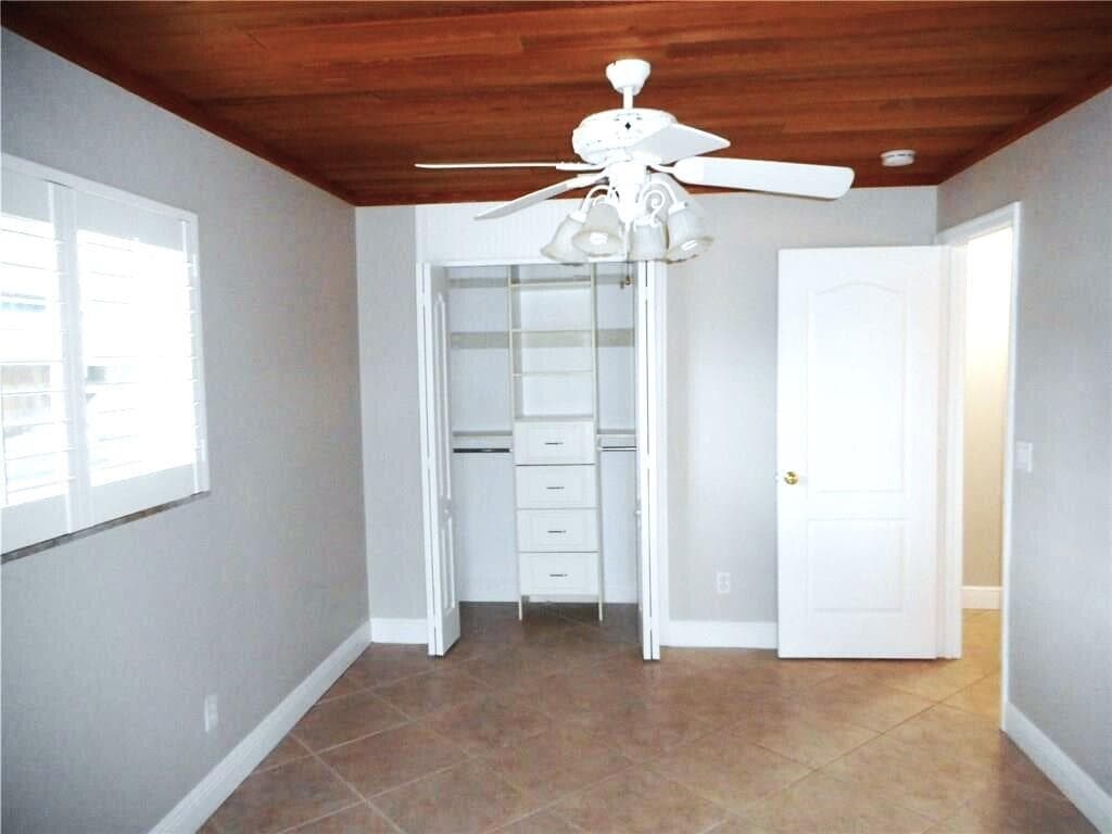 1903 Robalo Drive photo 10