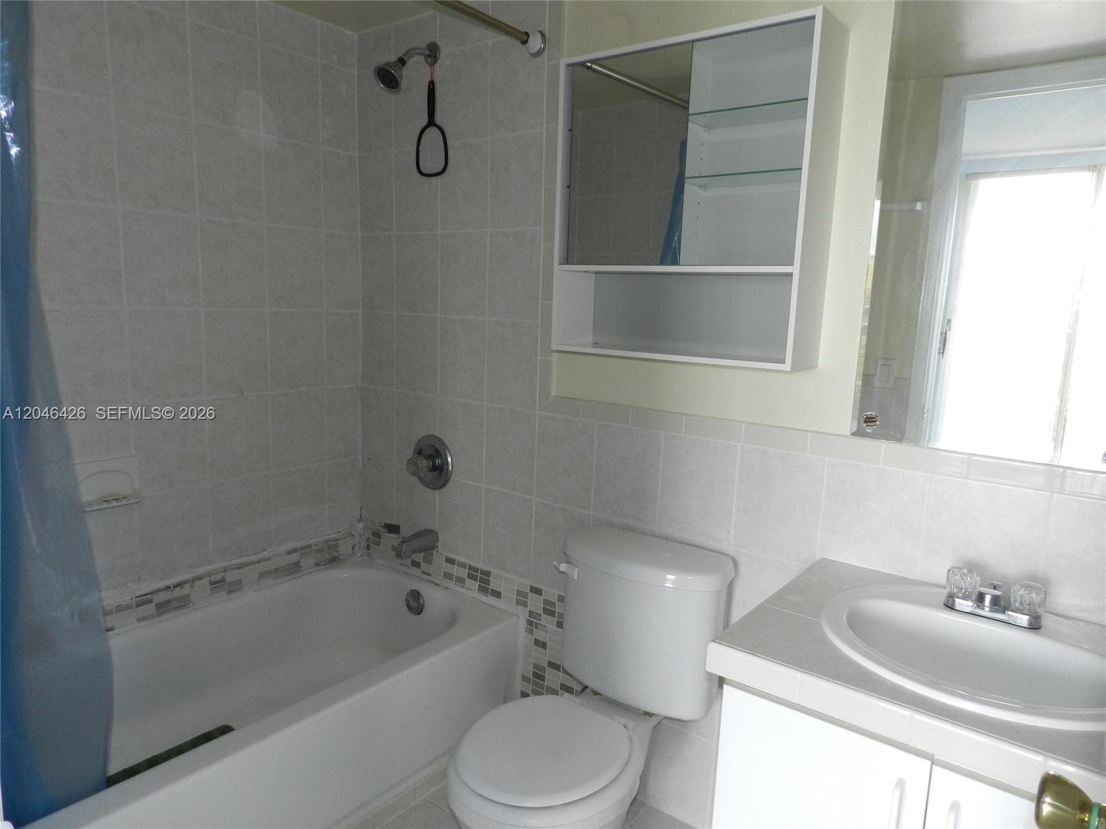 2903 NE 163rd St 404 photo 17
