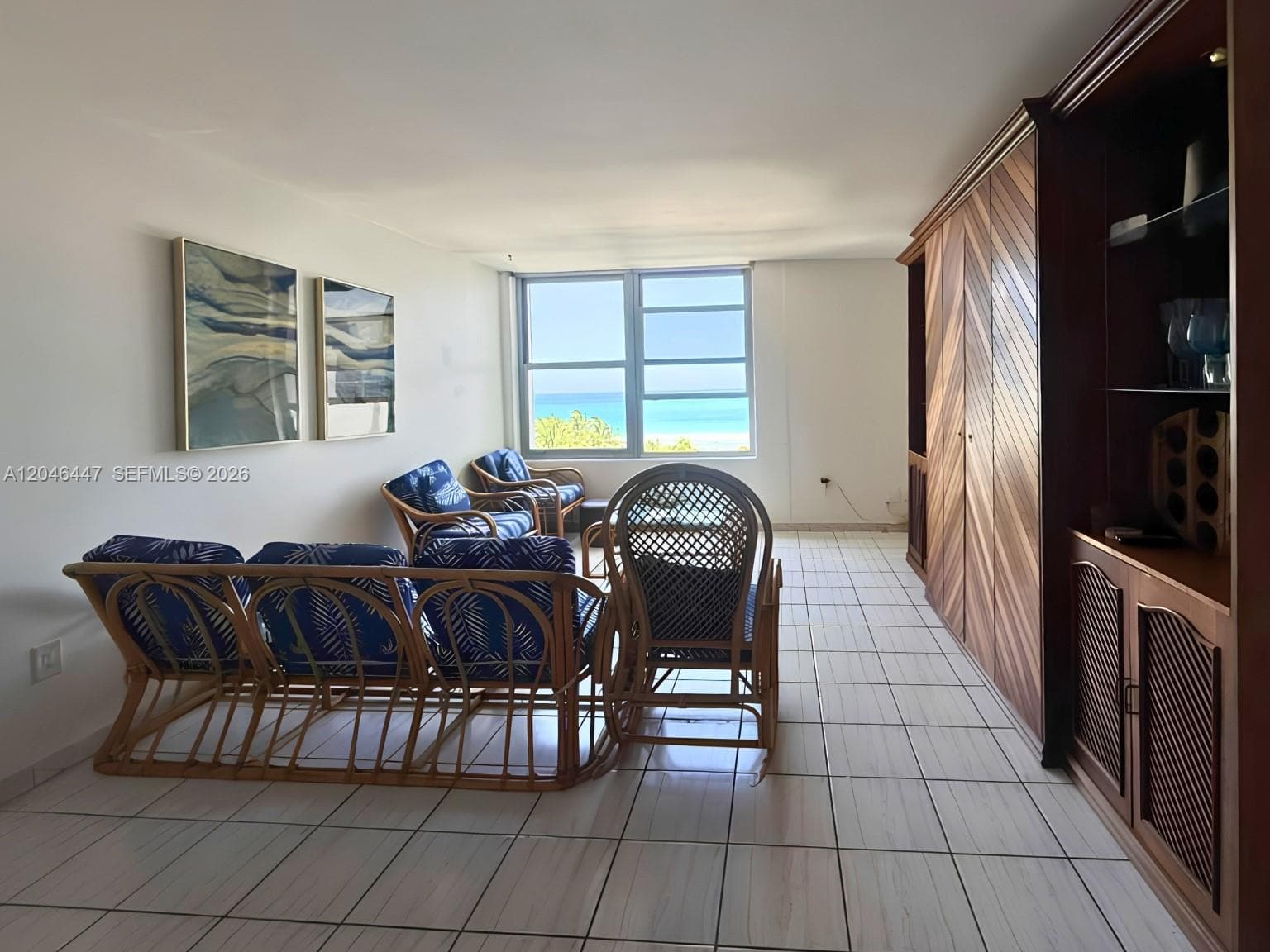 2899 Collins Ave 905 photo 4