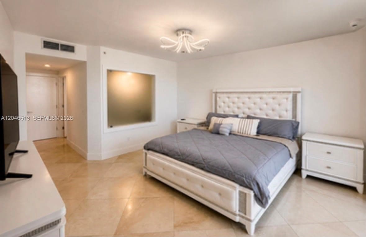 4775 Collins Ave 2407 photo 6