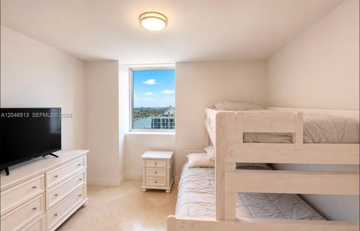 4775 Collins Ave 2407 photo 12