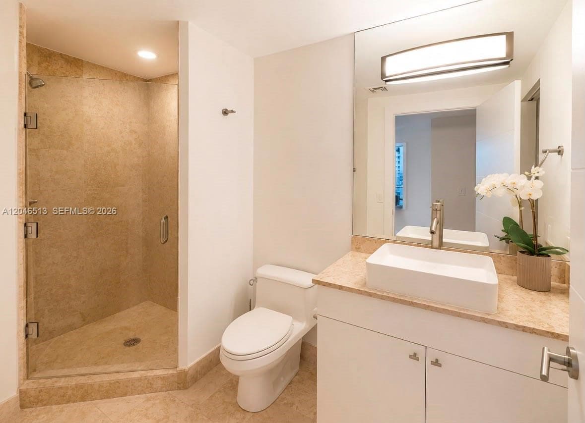 4775 Collins Ave 2407 photo 15