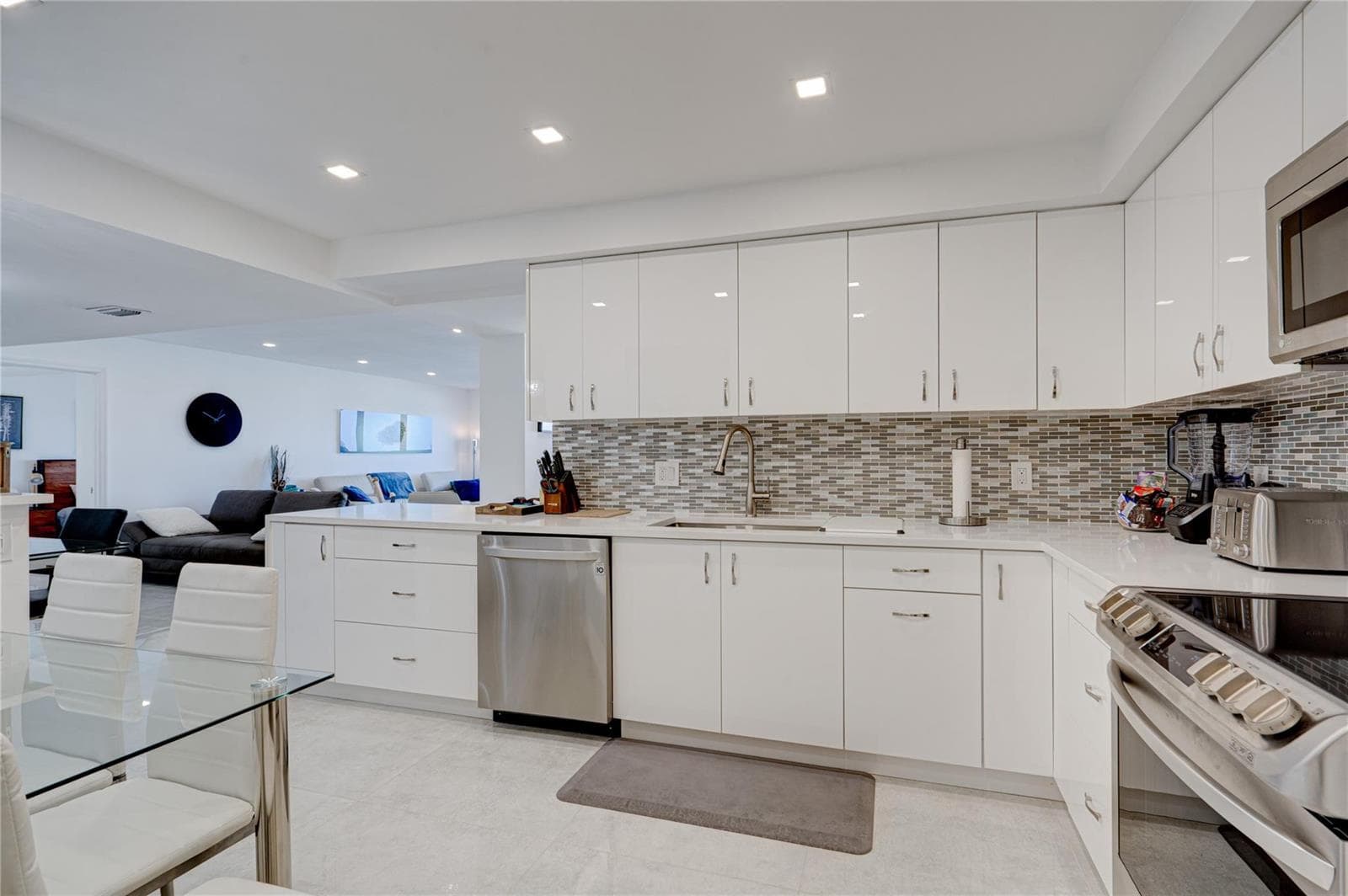 3500 Galt Ocean Drive 716 photo 11