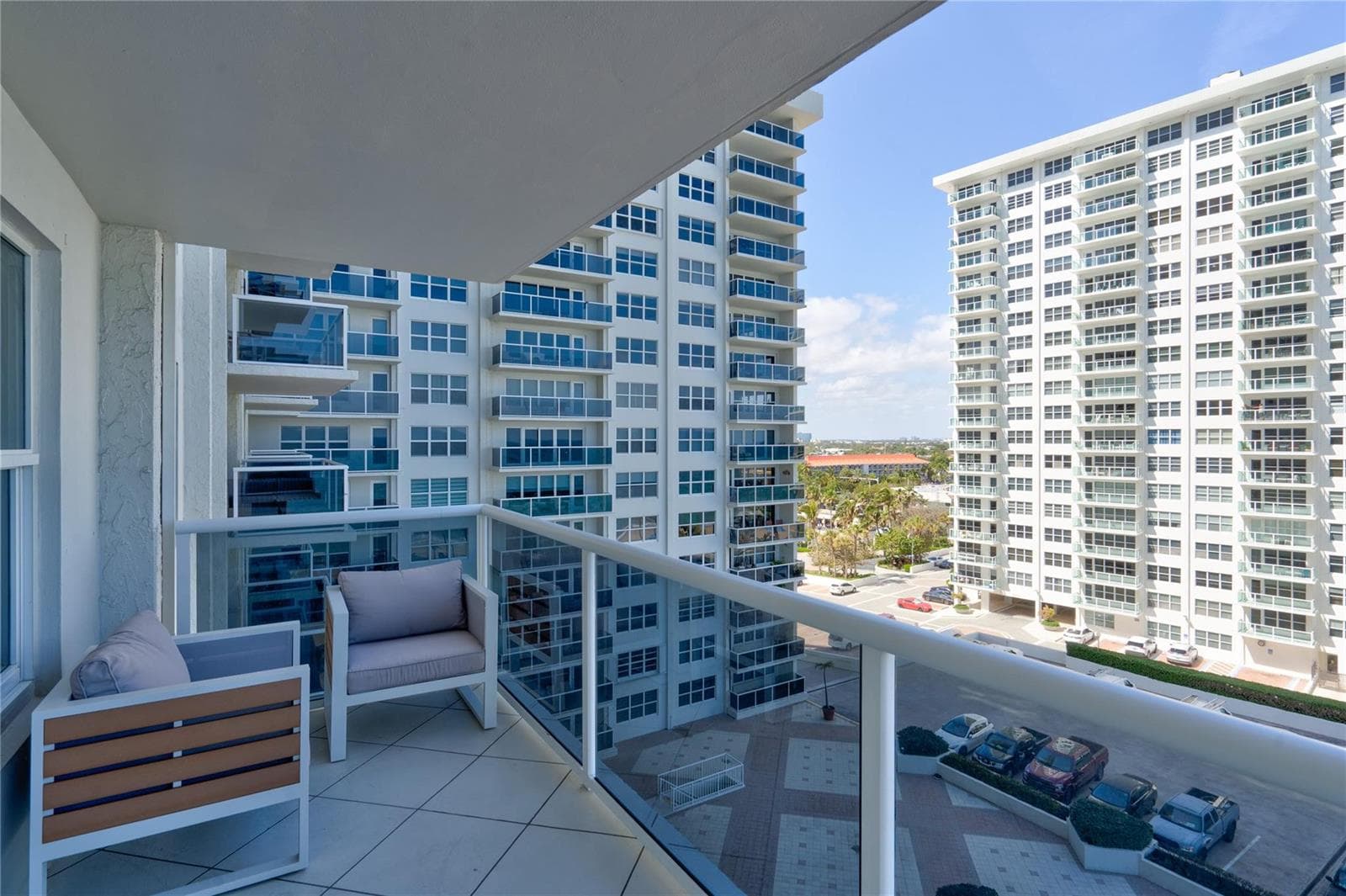 3500 Galt Ocean Drive 716 photo 4