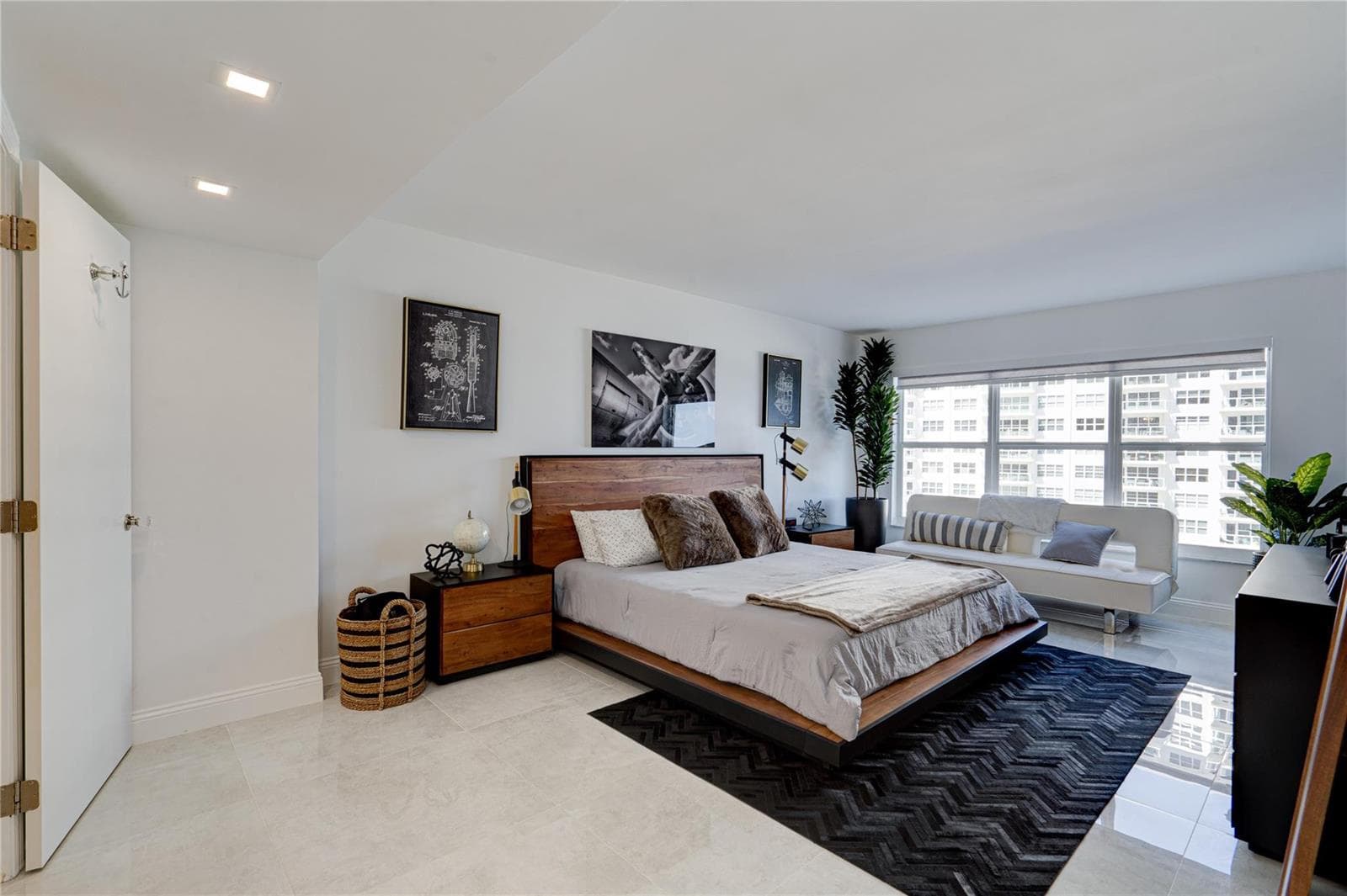 3500 Galt Ocean Drive 716 photo 21