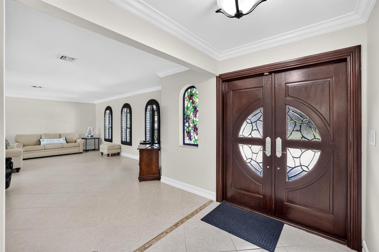5570 NE 26th Avenue photo 9