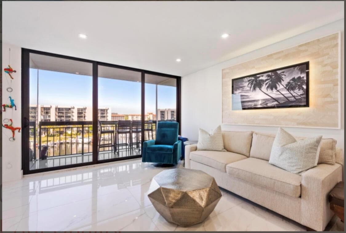 2687 N Ocean Boulevard 5060 photo 2