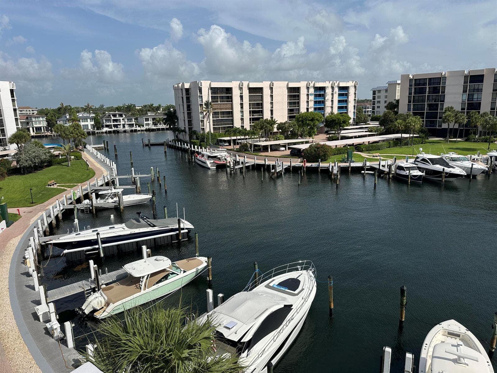 2687 N Ocean Boulevard 5060 photo 24