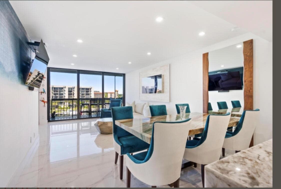 2687 N Ocean Boulevard 5060 photo 10