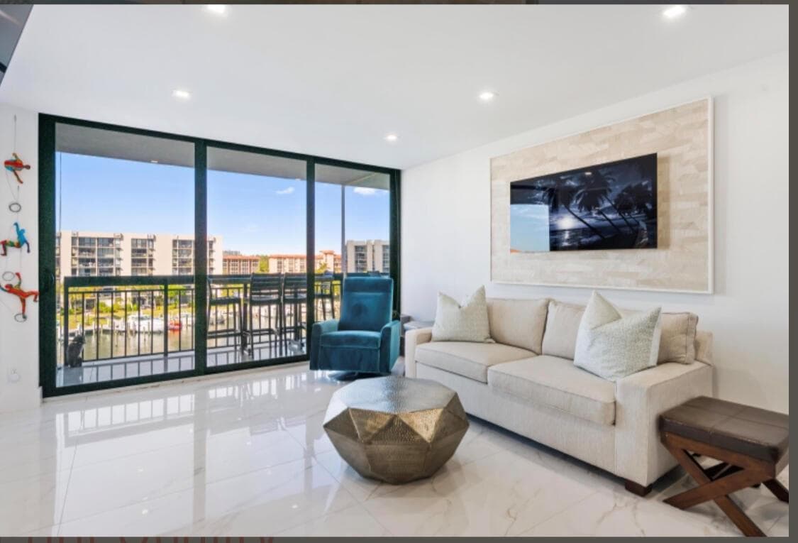 2687 N Ocean Boulevard 5060 photo 8