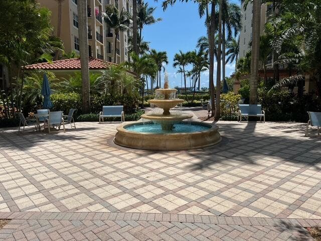 1805 N Flagler Drive 112 photo 18