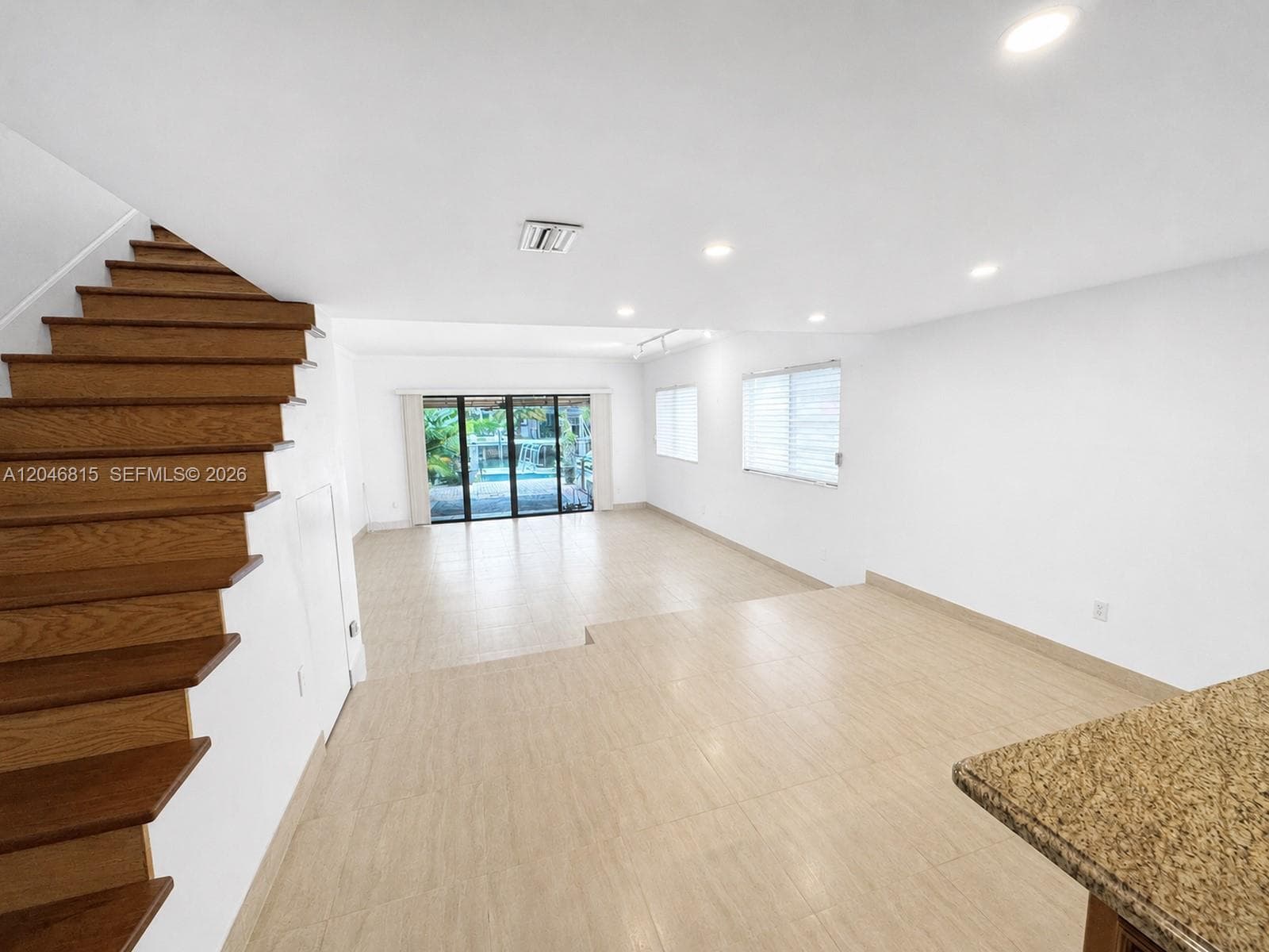 1540 NE 105 street photo 7