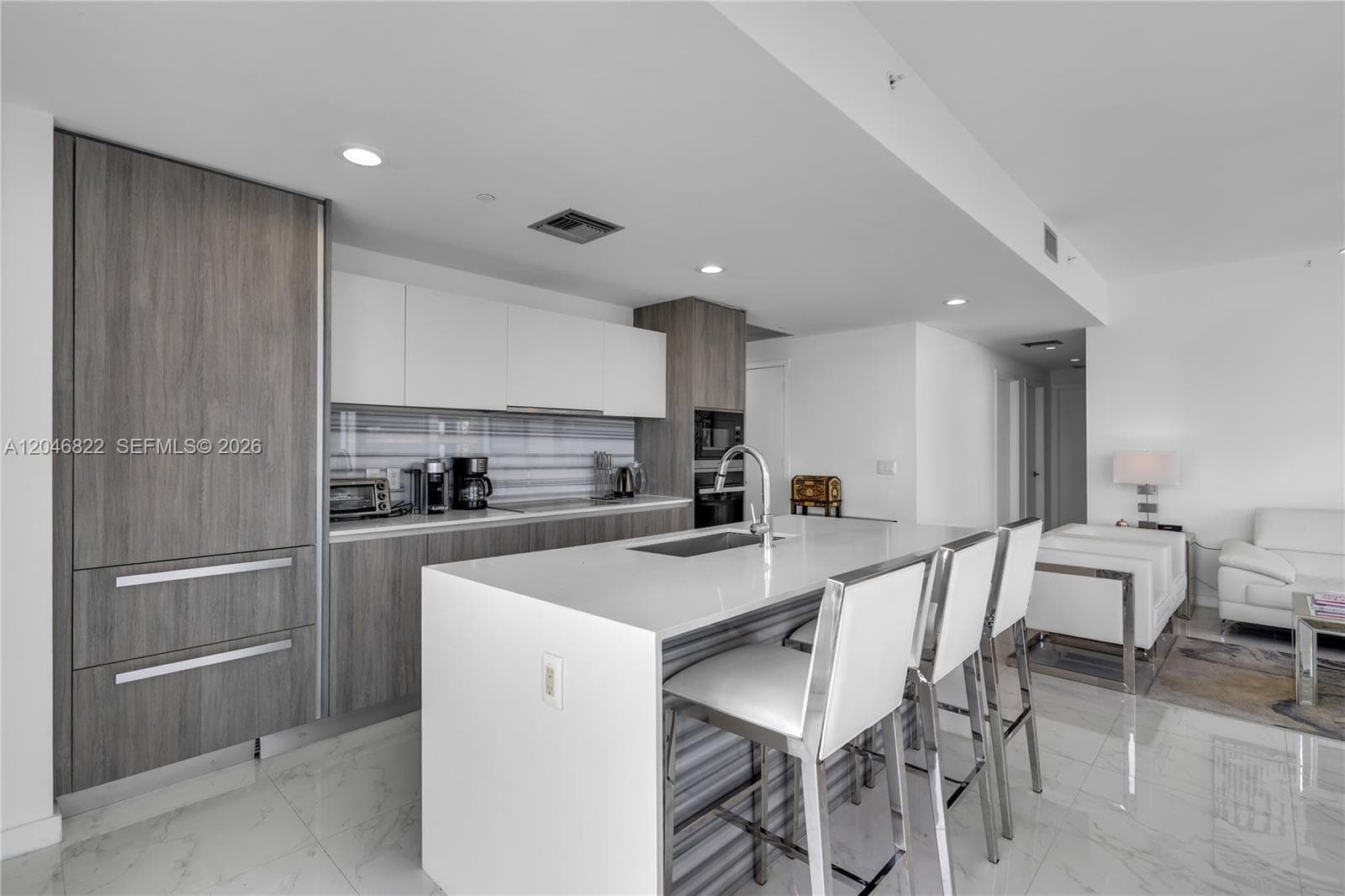 2900 NE 7th Ave 4308 photo 9