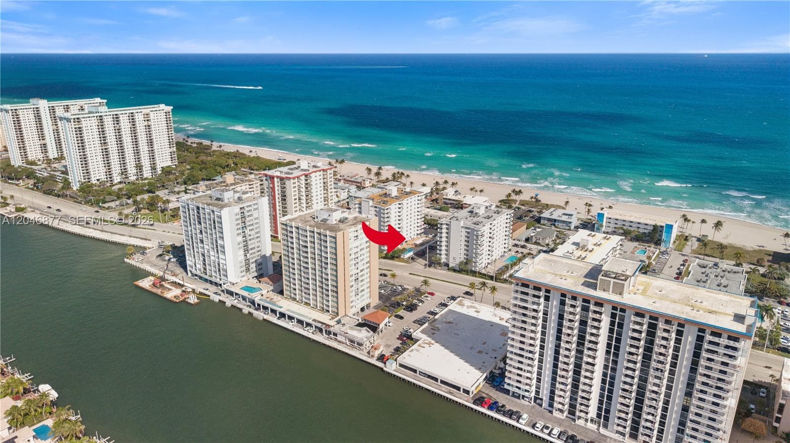 1601 S Ocean Dr 105 photo 3