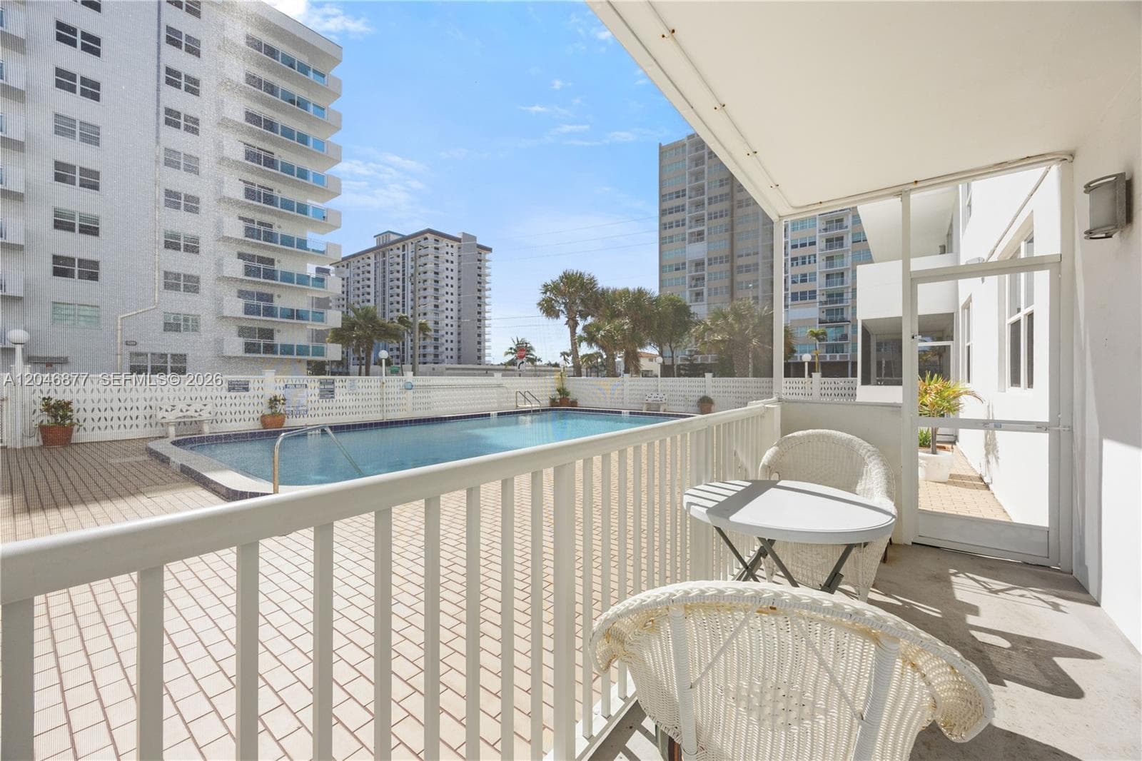 1601 S Ocean Dr 105 photo 20