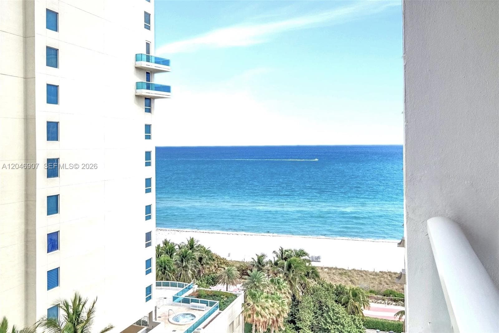 5005 Collins Ave 1224 photo 3