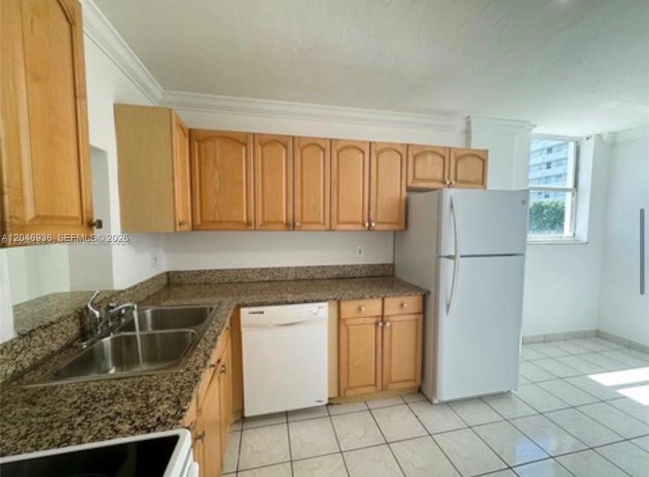 3660 NE 166th St 315 photo 13