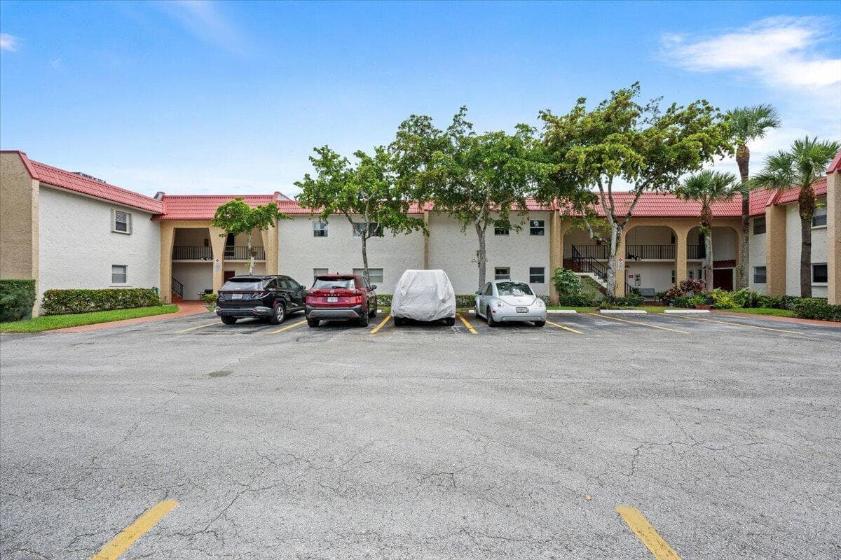 190 Lake Evelyn Drive 190 photo 18